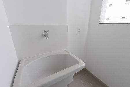 Apartamento à venda com 39m², 2 quartos e sem vaga Apartamento à venda com 39m², 2 quartos e sem vagaÁrea de Serviço