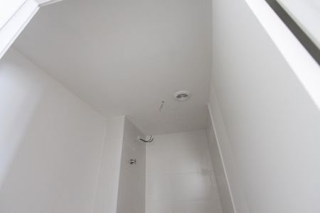 Apartamento à venda com 40m², 2 quartos e sem vaga Apartamento à venda com 40m², 2 quartos e sem vagaBanheiro 1