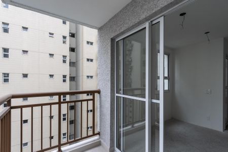 Apartamento à venda com 40m², 2 quartos e sem vaga Apartamento à venda com 40m², 2 quartos e sem vagaVaranda - Sala