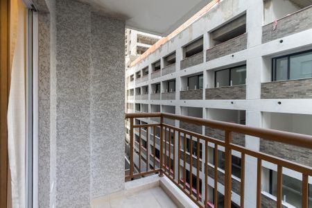 Apartamento à venda com 40m², 2 quartos e sem vaga Apartamento à venda com 40m², 2 quartos e sem vagaVaranda