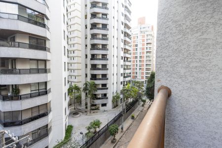 Apartamento à venda com 40m², 2 quartos e sem vaga Apartamento à venda com 40m², 2 quartos e sem vagaVaranda