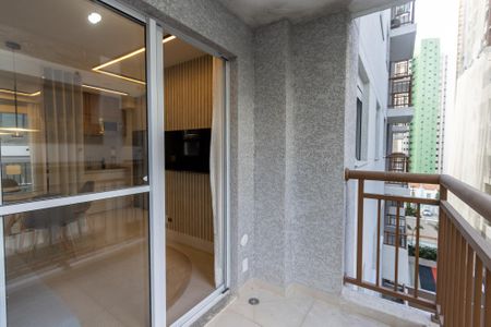 Apartamento à venda com 40m², 2 quartos e sem vaga Apartamento à venda com 40m², 2 quartos e sem vagaVaranda