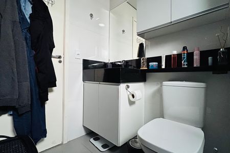 Apartamento à venda com 106m², 3 quartos e 2 vagas Apartamento à venda com 106m², 3 quartos e 2 vagasBanheiro Suíte