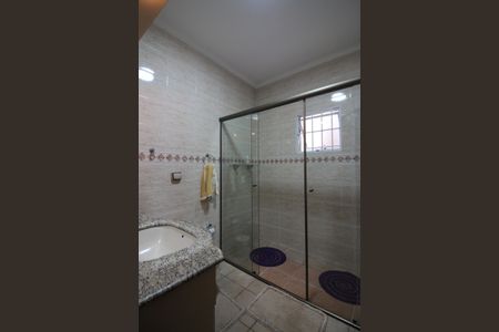 Casa à venda com 372m², 4 quartos e 1 vagaBanheiro Social 1