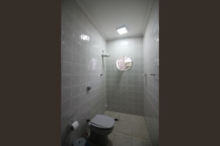 Casa à venda com 372m², 4 quartos e 1 vagaBanheiro de serviço