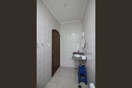 Casa à venda com 372m², 4 quartos e 1 vagaBanheiro de serviço