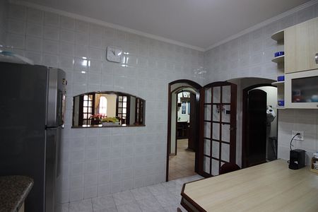 Casa à venda com 372m², 4 quartos e 1 vagaCozinha