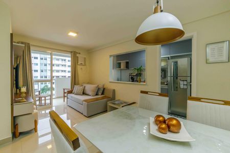 Apartamento à venda com 48m², 1 quarto e 1 vaga Apartamento à venda com 48m², 1 quarto e 1 vagaSala