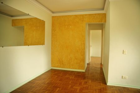 Apartamento à venda com 76m², 2 quartos e 2 vagasSala