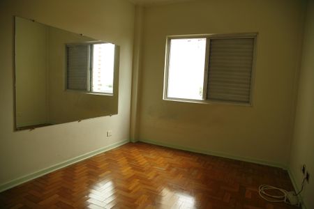 Apartamento à venda com 76m², 2 quartos e 2 vagasQuarto 2