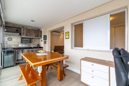 Apartamento à venda com 53m², 1 quarto e 1 vaga Apartamento à venda com 53m², 1 quarto e 1 vagaVaranda