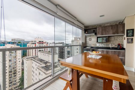 Apartamento à venda com 53m², 1 quarto e 1 vaga Apartamento à venda com 53m², 1 quarto e 1 vagaVaranda