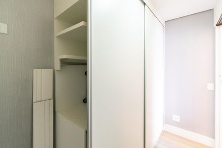 Apartamento à venda com 53m², 1 quarto e 1 vaga Apartamento à venda com 53m², 1 quarto e 1 vagaCloset