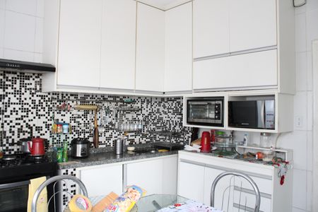 Apartamento para alugar com 100m², 2 quartos e sem vagaCozinha