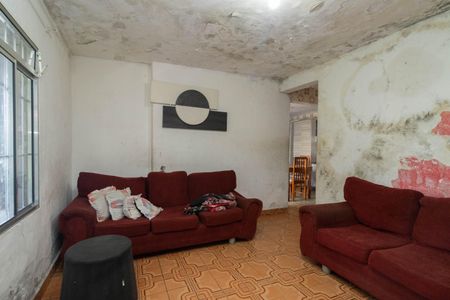 Casa à venda com 200m², 2 quartos e 4 vagasSala