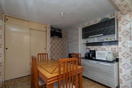 Casa à venda com 200m², 2 quartos e 4 vagasCozinha