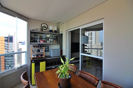 Apartamento à venda com 77m², 2 quartos e 2 vagasSacada