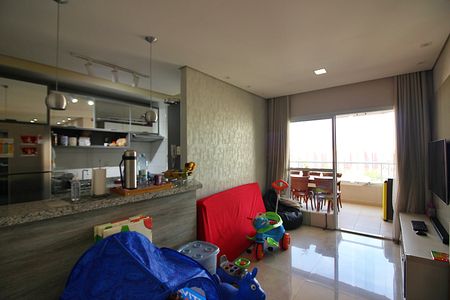 Apartamento à venda com 77m², 2 quartos e 2 vagasSala