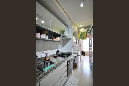 Apartamento à venda com 77m², 2 quartos e 2 vagasCozinha e Área de Serviço