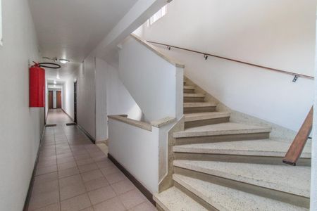 Apartamento à venda com 42m², 1 quarto e sem vagaEscadas