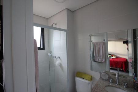Apartamento à venda com 64m², 2 quartos e 2 vagasBanheiro da Suíte 2