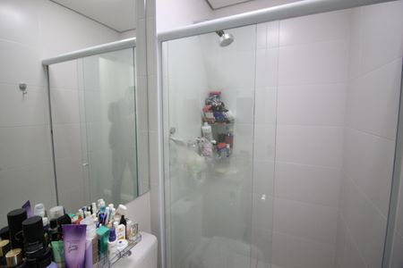 Apartamento à venda com 64m², 2 quartos e 2 vagasBanheiro da Suíte 1