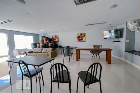 Apartamento à venda com 64m², 3 quartos e 1 vagaÁrea comum - Salão de festas