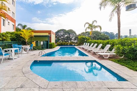 Apartamento para alugar com 70m², 3 quartos e 1 vagaÁrea comum - Piscina