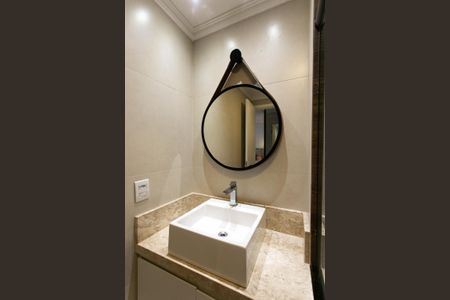 Apartamento à venda com 82m², 2 quartos e 2 vagasBanheiro da Suíte