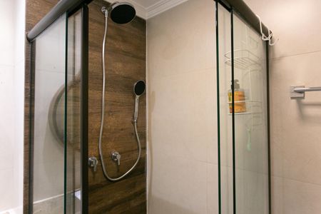 Apartamento à venda com 82m², 2 quartos e 2 vagasBanheiro da Suíte