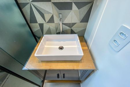 Apartamento para alugar com 59m², 2 quartos e 1 vaga Apartamento para alugar com 59m², 2 quartos e 1 vagaBanheiro