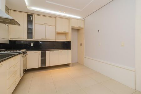 Casa à venda com 450m², 3 quartos e 3 vagasCozinha
