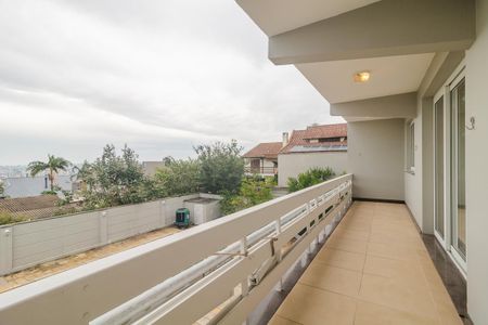 Casa à venda com 450m², 3 quartos e 3 vagasVaranda 2