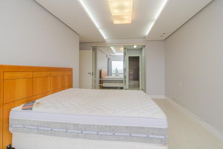 Casa à venda com 450m², 3 quartos e 3 vagasSuíte