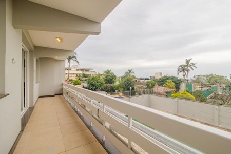 Casa à venda com 450m², 3 quartos e 3 vagasVaranda 2