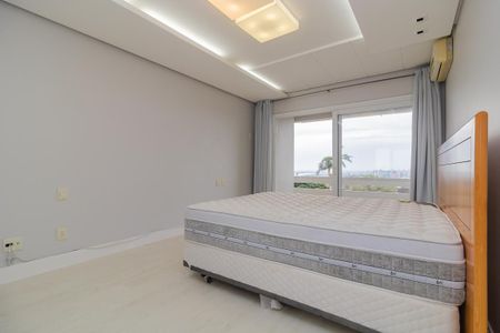 Casa à venda com 450m², 3 quartos e 3 vagasSuíte