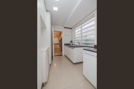 Casa à venda com 450m², 3 quartos e 3 vagasÁrea de Serviço