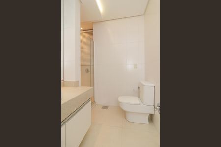 Casa à venda com 450m², 3 quartos e 3 vagasBanheiro