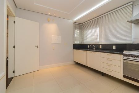 Casa à venda com 450m², 3 quartos e 3 vagasCozinha