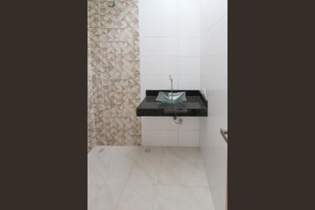 Casa à venda com 95m², 3 quartos e 3 vagasBanheiro