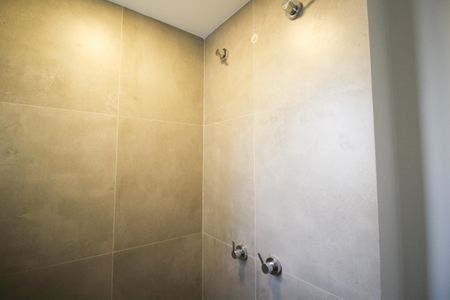 Apartamento à venda com 75m², 2 quartos e 2 vagasBanheiro da Suíte 2