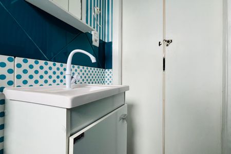 Casa à venda com 100m², 3 quartos e 2 vagas Casa à venda com 100m², 3 quartos e 2 vagasBanheiro