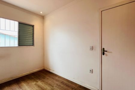 Casa à venda com 100m², 3 quartos e 2 vagas Casa à venda com 100m², 3 quartos e 2 vagasQuarto 2