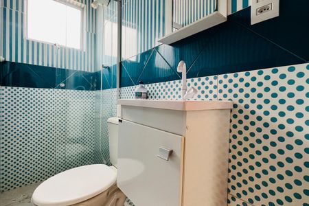 Casa à venda com 100m², 3 quartos e 2 vagas Casa à venda com 100m², 3 quartos e 2 vagasBanheiro