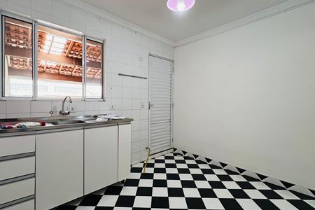 Casa à venda com 100m², 3 quartos e 2 vagas Casa à venda com 100m², 3 quartos e 2 vagasCozinha