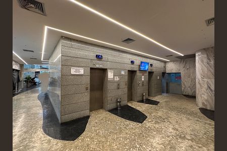 Apartamento à venda com 32m², 1 quarto e sem vagaÁrea comum