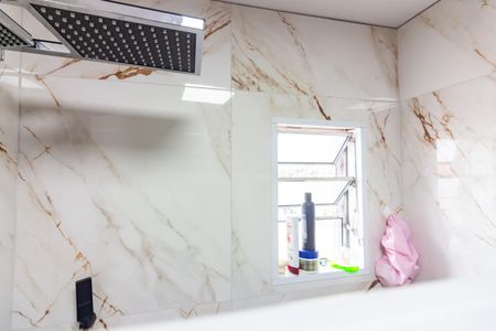 Casa à venda com 228m², 3 quartos e 2 vagasBanheiro 2