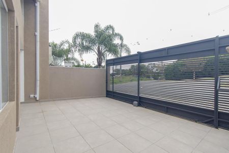 Casa para alugar com 238m², 3 quartos e 3 vagas Casa para alugar com 238m², 3 quartos e 3 vagasÁrea externa