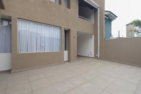 Casa para alugar com 238m², 3 quartos e 3 vagas Casa para alugar com 238m², 3 quartos e 3 vagasÁrea externa