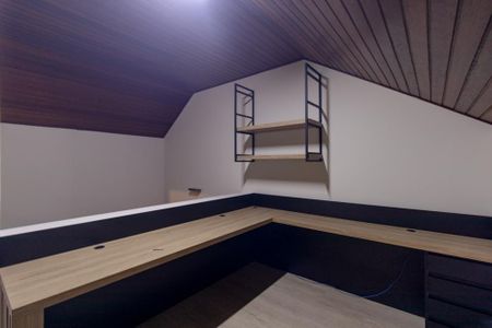 Casa para alugar com 238m², 3 quartos e 3 vagas Casa para alugar com 238m², 3 quartos e 3 vagasEscritório